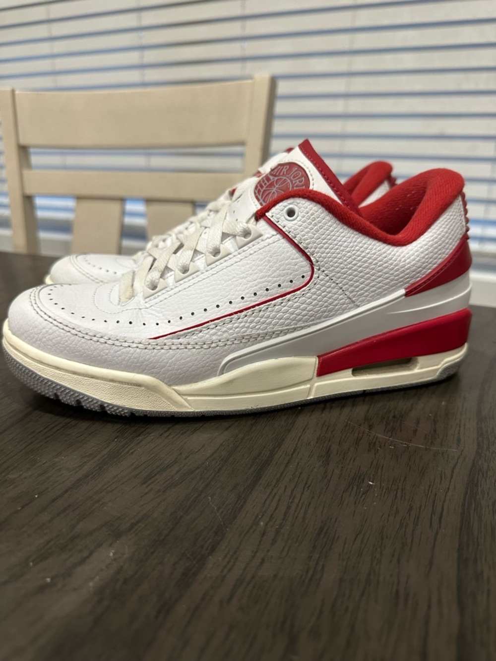 Nike Air Jordan 2/3 White Varsity Red GS (used) Size 6.5y Women’s 8